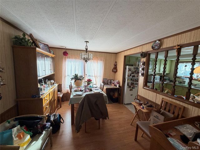 1800 Osborn Avenue 27E, Riverhead, NY 11901