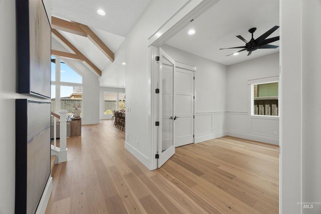 1036 E Snag St, Meridian, ID 83642