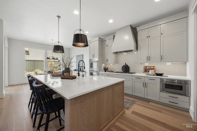 1036 E Snag St, Meridian, ID 83642