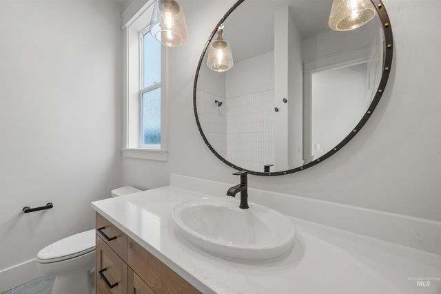 1036 E Snag St, Meridian, ID 83642