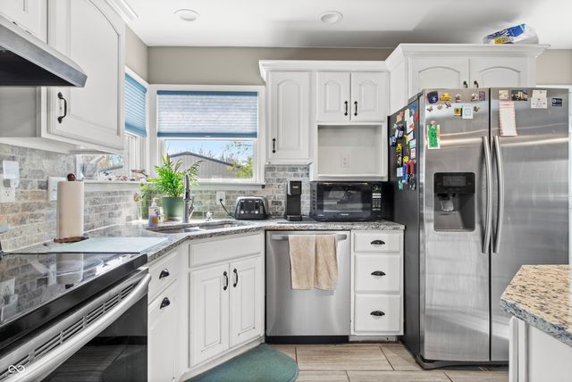6029 E County Road 121 N, Avon, IN 46123