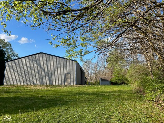 6029 E County Road 121 N, Avon, IN 46123