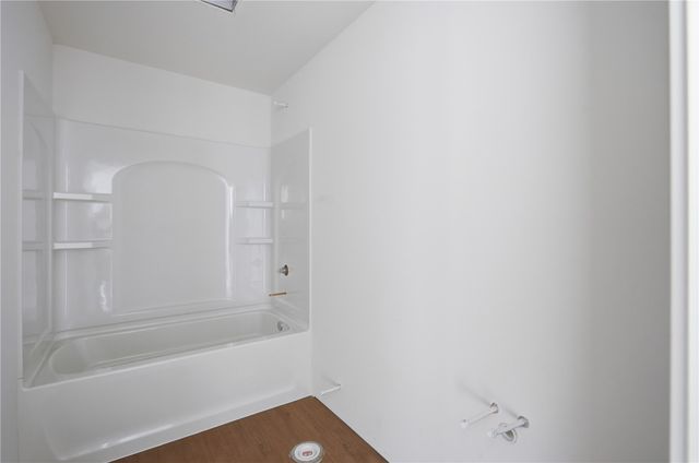 945 Eisenhower Boulevard, North Liberty, IA 52317