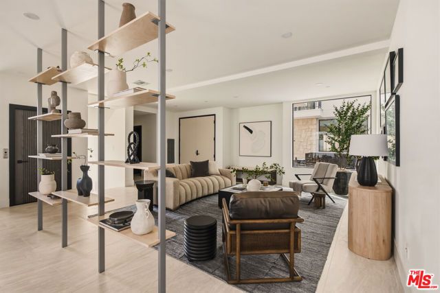 11967 Mayfield Ave 108, Los Angeles, CA 90049