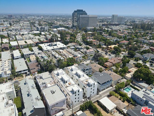 11967 Mayfield Ave 108, Los Angeles, CA 90049