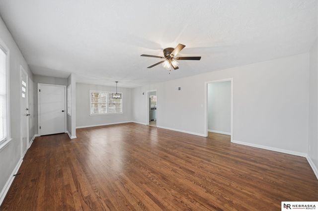 3301 N 14th Street, Lincoln, NE 68521