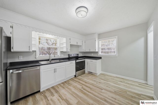 3301 N 14th Street, Lincoln, NE 68521