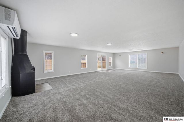 3301 N 14th Street, Lincoln, NE 68521