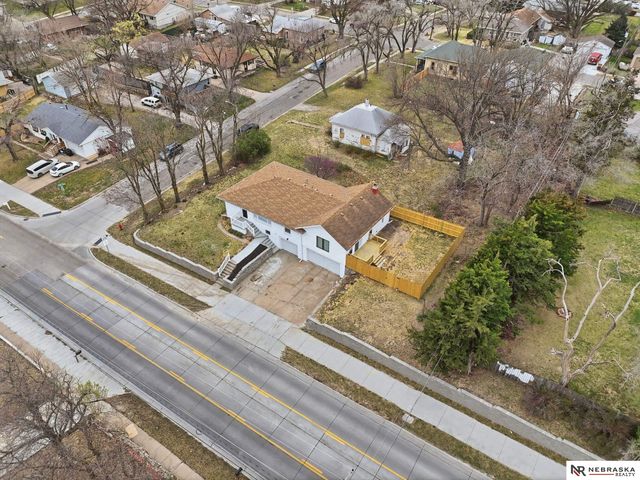 3301 N 14th Street, Lincoln, NE 68521