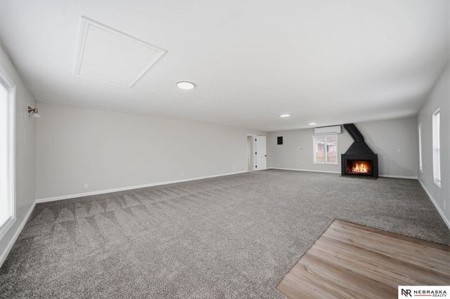 3301 N 14th Street, Lincoln, NE 68521