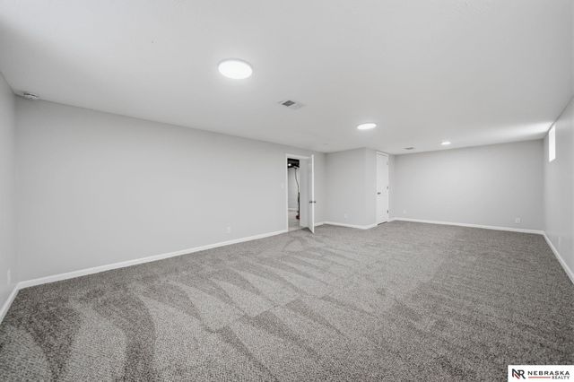 3301 N 14th Street, Lincoln, NE 68521