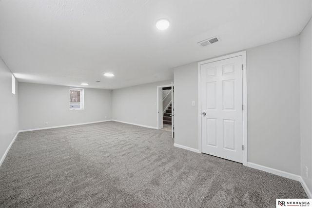 3301 N 14th Street, Lincoln, NE 68521