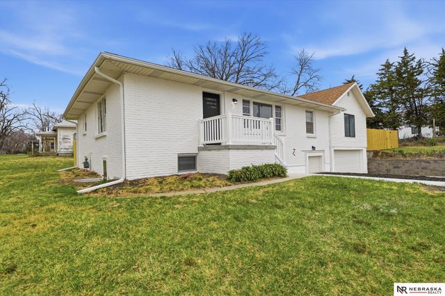 3301 N 14th Street, Lincoln, NE 68521