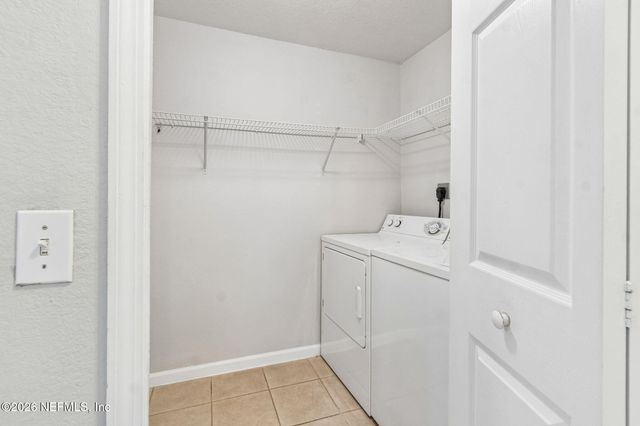 8550 TOUCHTON Road 511, Jacksonville, FL 32216