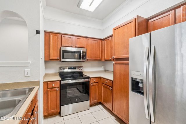 8550 TOUCHTON Road 511, Jacksonville, FL 32216