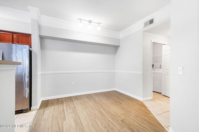 8550 TOUCHTON Road 511, Jacksonville, FL 32216
