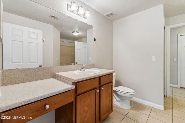8550 TOUCHTON Road 511, Jacksonville, FL 32216