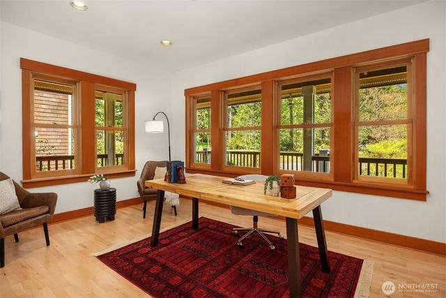 18305 121st Avenue SW, Vashon, WA 98070