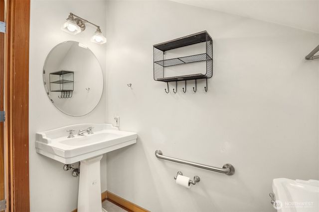 18305 121st Avenue SW, Vashon, WA 98070