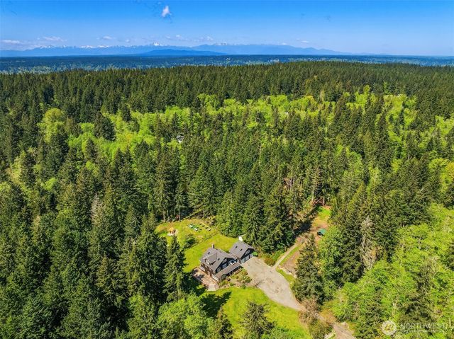 18305 121st Avenue SW, Vashon, WA 98070