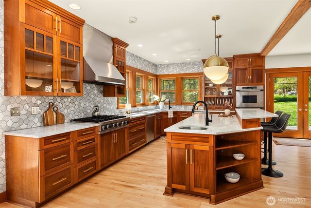 18305 121st Avenue SW, Vashon, WA 98070