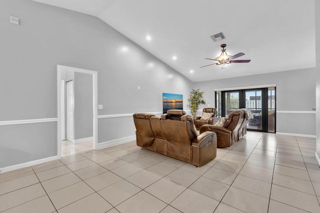 5270 NW 73rd Way, Lauderhill, FL 33319