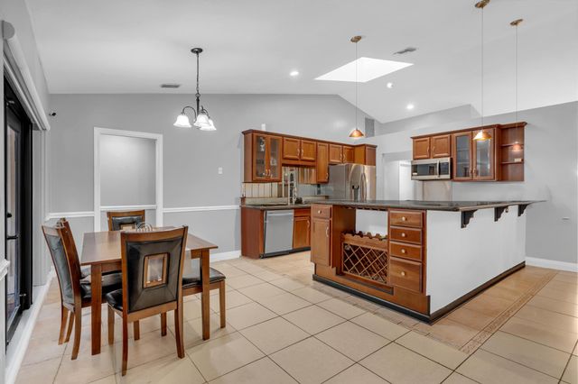 5270 NW 73rd Way, Lauderhill, FL 33319