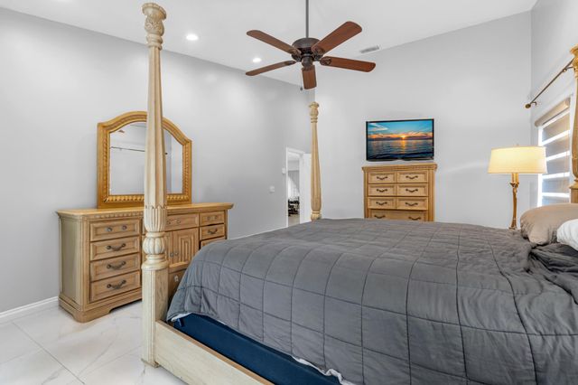 5270 NW 73rd Way, Lauderhill, FL 33319