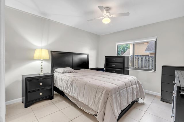 5270 NW 73rd Way, Lauderhill, FL 33319