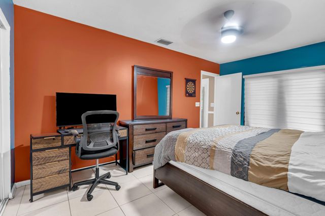 5270 NW 73rd Way, Lauderhill, FL 33319