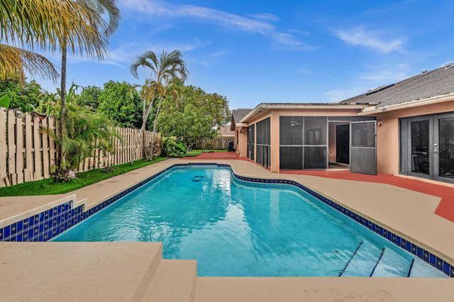 5270 NW 73rd Way, Lauderhill, FL 33319