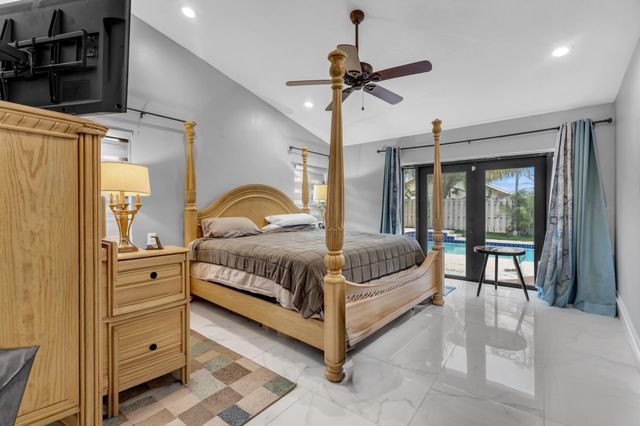 5270 NW 73rd Way, Lauderhill, FL 33319