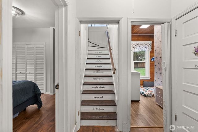 610 Barnhart Street, Raymond, WA 98577