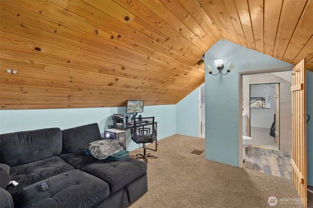 610 Barnhart Street, Raymond, WA 98577