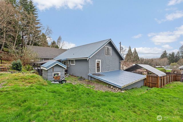 610 Barnhart Street, Raymond, WA 98577