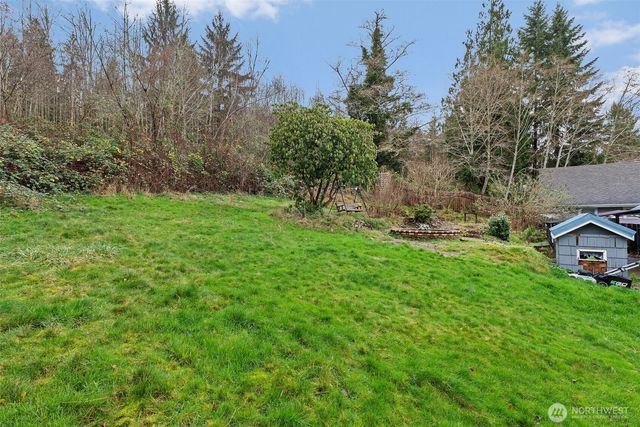 610 Barnhart Street, Raymond, WA 98577