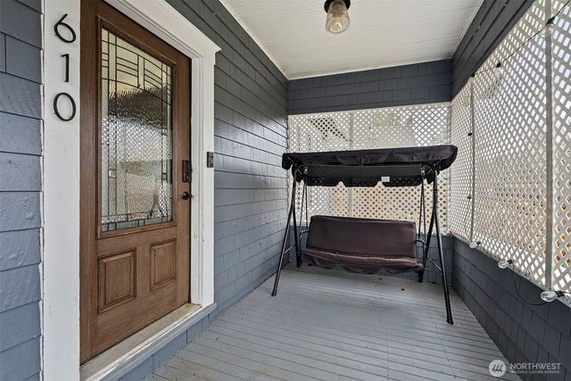 610 Barnhart Street, Raymond, WA 98577