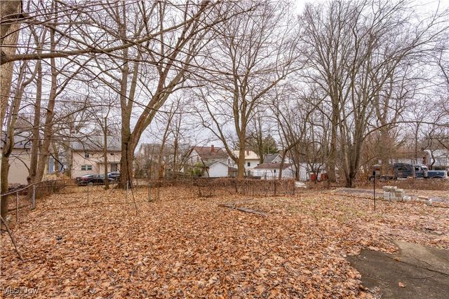 416 Bacon Avenue, Akron, OH 44320