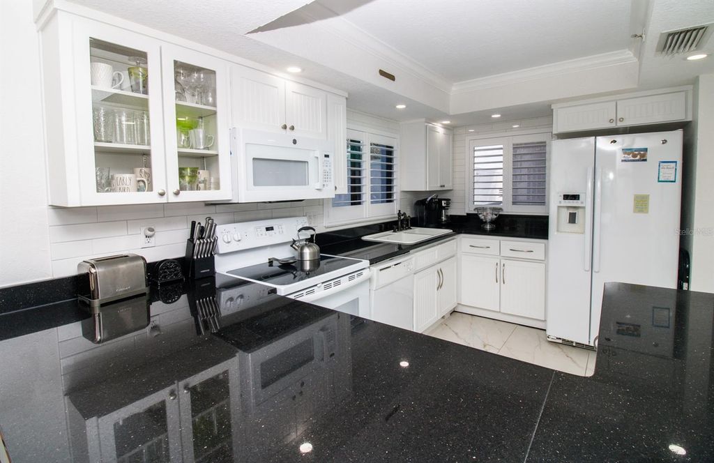 Image 13 of property listing at 5301 S ATLANTIC AVENUE 140, New Smyrna Beach, FL 32169