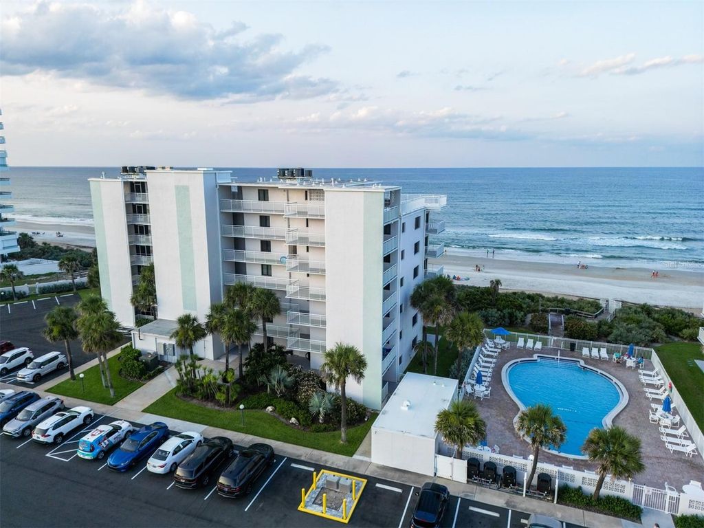 Image 31 of property listing at 5301 S ATLANTIC AVENUE 140, New Smyrna Beach, FL 32169