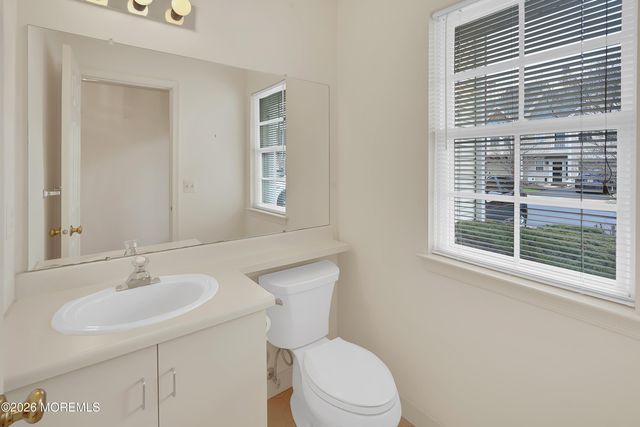 73 Tarpon Drive 7003, Sea Girt, NJ 08750