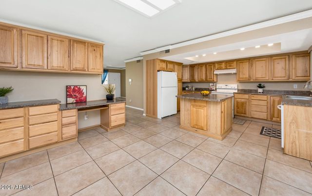 7839 E VERNON Avenue, Scottsdale, AZ 85257