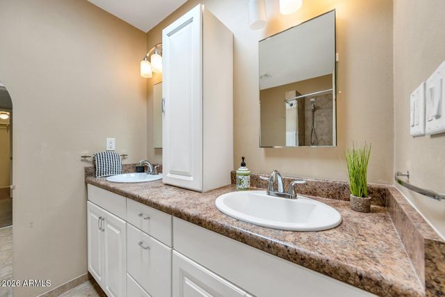 7839 E VERNON Avenue, Scottsdale, AZ 85257