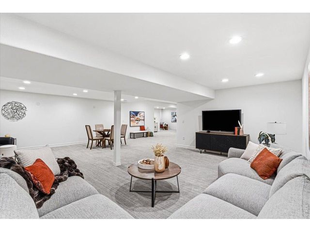 15 Glenmoor Cir, Cherry Hills Village, CO 80113