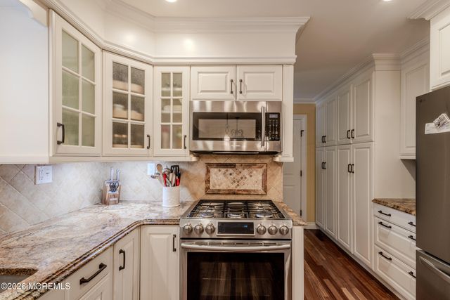 17 Stephens Drive, East Brunswick, NJ 08816