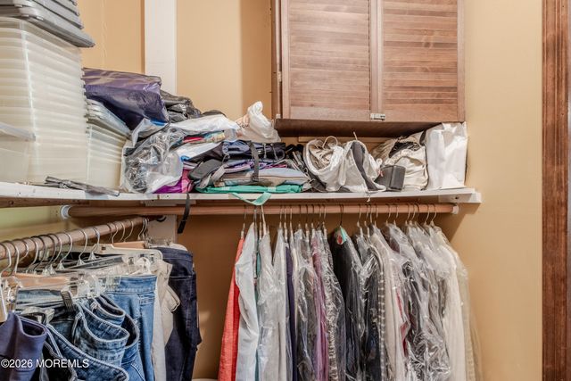 17 Stephens Drive, East Brunswick, NJ 08816