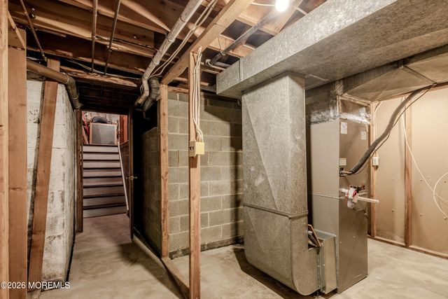 17 Stephens Drive, East Brunswick, NJ 08816