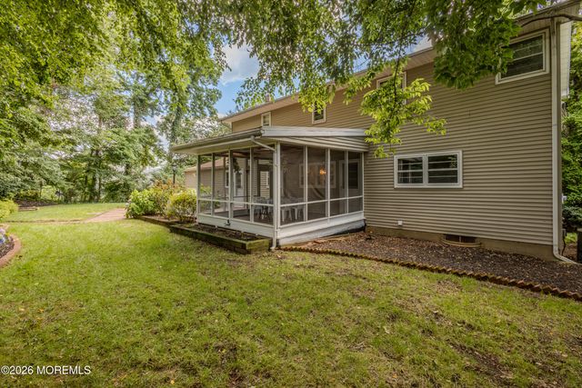 17 Stephens Drive, East Brunswick, NJ 08816