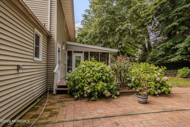 17 Stephens Drive, East Brunswick, NJ 08816