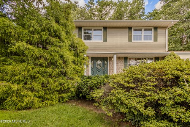 17 Stephens Drive, East Brunswick, NJ 08816